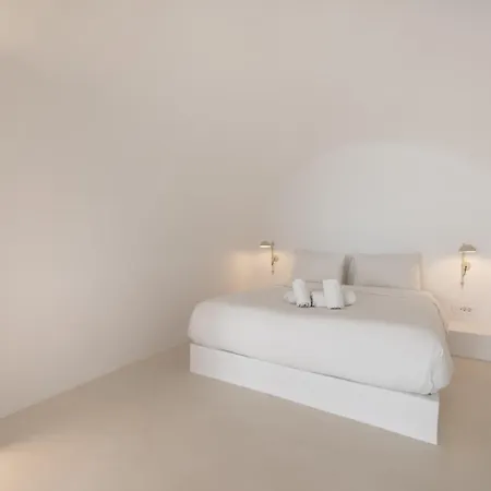Aesthesis Boutique Villas Fira-2